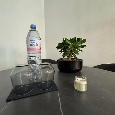 Appartement Au Rez-De-Chaussee En Vieille Ville De Pruntrut Exterior foto